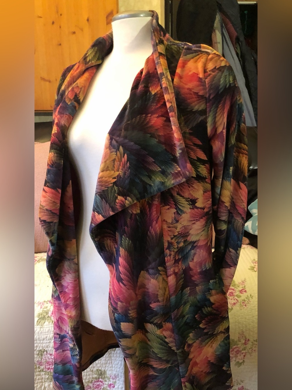 Papillion Blazer/Wrap Beautiful Multicoloured Foliage Pattern Relaxed Fit